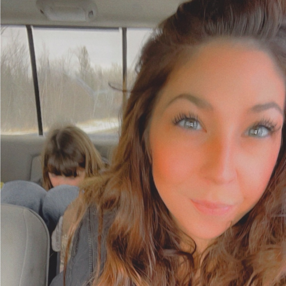 Meet your Posher, Nicole